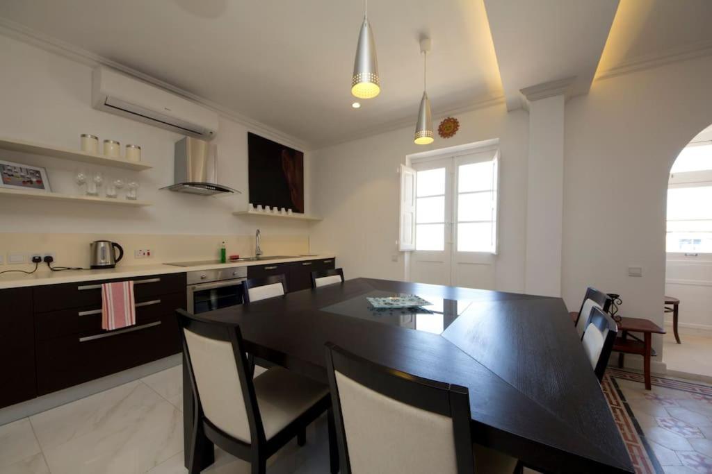 Ag3 - Large, Bright And Stylish Apartment Valletta Exterior foto